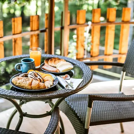 Elatos Luxury Erato Chalet *